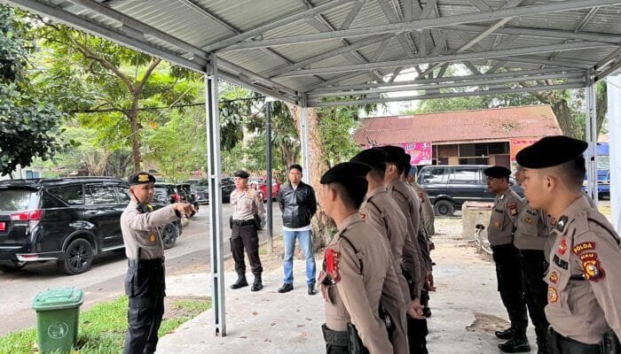Laksanakan Waskat, Kasubsatgas PAM Pengecekan dan Arahan ke Personil di Kantor Bawaslu