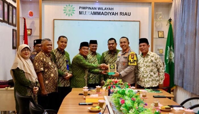 Kapolresta Pekanbaru Silaturahmi Dengan PW Muhammadiyah Riau