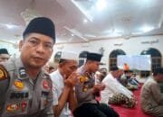 Polsek Perhentian Raja Keliling Sholat Berjama’ah Untuk Sampaikan Cooling System Pemilu Damai