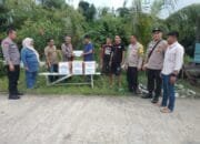 Polsek Bukit Raya Laksanakan Coolling System Pemilu Damai, Sekaligus Memberikan Bantuan Paket Sembako Kepada Korban Banjir Di Kecamatan Bukit Raya