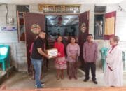 Gelar Program Minggu Kasih dan Pemberian Sembako, Sat Narkoba Polres Kuansing Kunjungi Jemaat Gereja HKBP