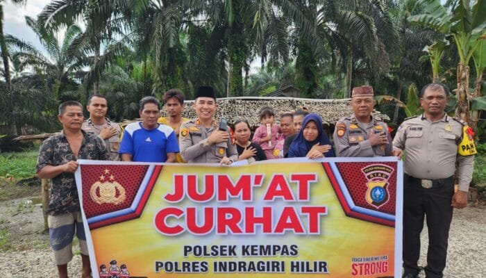 Jumat Curhat Bersama Kapolsek Kempas, Terima Kasih Warga Telah Jaga Kamtibmas dalam Pemilu 2024