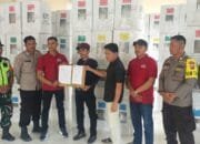 Polsek Kuantan Mudik Melaksanakan Pengamanan dan Pengawalan Pendistribusian Logistik Pemilu 2024