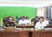 Kepala Kejaksaan Tinggi Riau mengikuti Rapat Monitoring dan Evaluasi Pakem dan Eksistensi Posko Perwakilan Kejaksaan RI