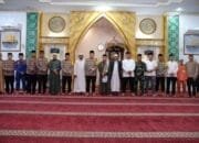 Kapolda Riau Laksanakan Tarawih Safari Ramadhan