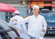 Berbagi Takjil Menjelang Berbuka Puasa di Jalan Sukajadi, Wali Kota Dumai Ajak Sebarkan Kebahagiaan Ramadhan