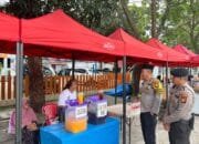 Sat Samapta Polresta Pekanbaru Berikan Pengamanan Kepada Masyarakat Yang Berburu Takjil