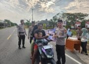 Polsek Kempas Berbagi Takjil Ramadhan, Wujud Kepedulian dan Kebersamaan Terhadap Sesama