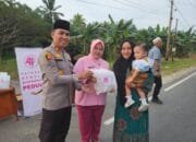 Polsek Kempas bersama Bhayangkari Berbagi Takjil Ramadhan, Jelang Waktu Berbuka Puasa