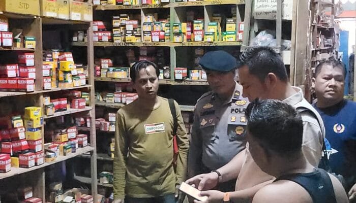 Pengecekan Intensif Polsek Kuantan Hilir Terhadap Bengkel Nouval Terkait Dugaan Penjualan Sparepart dan Oli Palsu