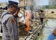 Kapolsek Pangean dan Kapolsek Benai Tertibkan PETI di Perbatasan Kecamatan Pangean dan Benai