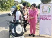 Jalan Lintas Bangkinang-Pekanbaru KM 32 Mendadak Ramai, Ternyata Ada Ini