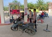 Kapolsek Kempas Cek SPBU Pastikan Stok BBM Aman Jelang Mudik Lebaran