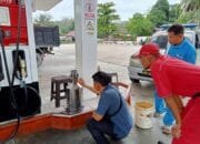 Personil Polsek Singingi Cek Pendistribusian BBM di SPBU Logas Hilir Singingi : Tidak Ditemukan Pelanggaran