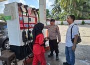 Polsek Singingi Melakukan Pengecekan Pendistribusian BBM di SPBU Logas Hilir