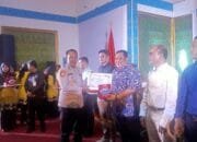 Taat Pajak , PT SLS Terima Penghargaan dari Bupati Pelalawan