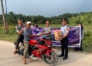 Kalapas Narkotika Rumbai dan Jajaran Pimpin Pemberian Takjil Gratis Kepada Masyarakat