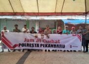 Jum’at Curhat Polresta Pekanbaru Bersama Masyarakat dan Pedagang Pasar Agus Salim