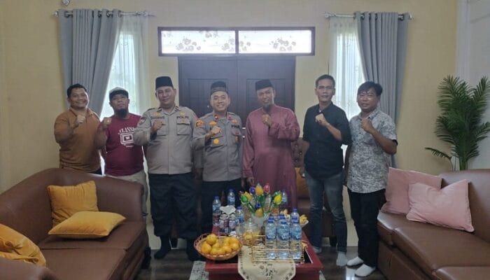 Halal Bihalal dengan Todat dan Tomas, Kapolsek Tualang Bersama-Sama Jaga Kondusifitas
