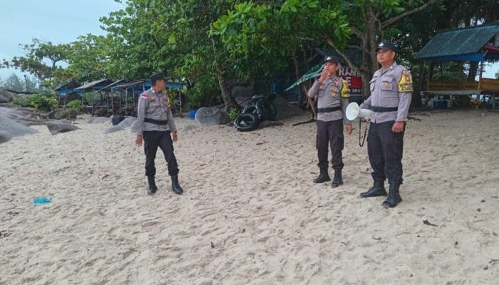 Liburan Idul Adha 1445H/2024M, Personel Polres Bintan Pantau Sejumlah Tempat Wisata, Berikan Himbau Keselamatan Berwisata