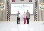 Kapolda Riau Hadiri penyerahan Hibah 1 unit Mobil Hiace dari BRI Peduli kepada Yayasan Bhayangkari