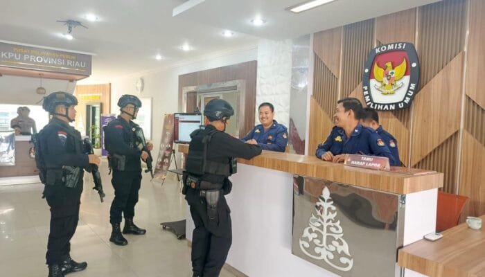 Subsatgas Aksi Tindak Patroli ke KPU Riau Pastikan Keamanan Tahapan Pilkada 2024