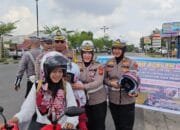 Tim Cooling System Ditlantas Polda Riau Edukasi Pengendara di Traffic Light Yos Sudarso Pekanbaru