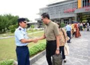 Komandan Pangkalan TNI AU Roesmin Nurjadin Beserta Ketua PIA Ardhya Garini Dampingi Peserta Reuni Skadron Udara 12