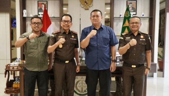 Sinergi dan Kolaborasi Menjadi Bahasan Utama Dalam Kunjungan Kabinda Riau yang Baru dengan Kajati Riau