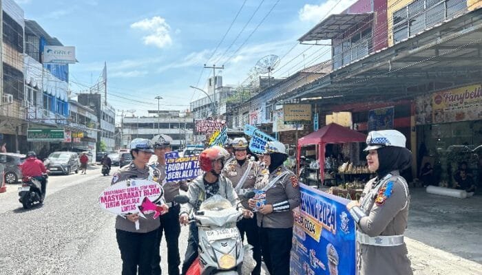 Tingkatkan Kesadaran Pengendara, Tim Satgas Preemtif Sampaikan Pesan Kamtibmas dan Kamseltibcarlantas