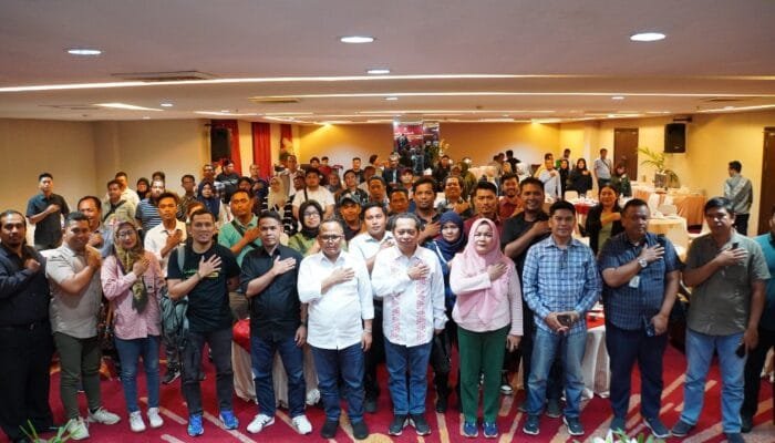 KPU Riau Gelar Konferensi Pers Persiapan Pemungutan dan Penghitungan Suara Pemilihan Gubernur dan Wakil Gubernur Riau 2024