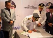 Wali Kota Pekanbaru Agung Nugroho Tepati Janji, Teken Perwako Penurunan Tarif Parkir