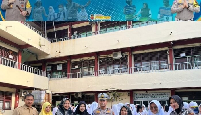Satlantas Polresta Pekanbaru Sosialisasikan Operasi Keselamatan Lancang Kuning 2025 di SMK Nurul Falah