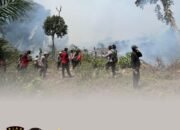 Kapolres Rohul Libatkan Seluruh Perwira Padamkan Karhutla di Rokan IV Koto dan Rambah