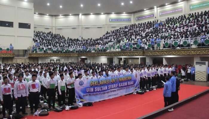 Kampus Bersinar! Ribuan Mahasiswa UIN Suska Deklarasi Anti Narkoba Bersama BNN Kota Pekanbaru