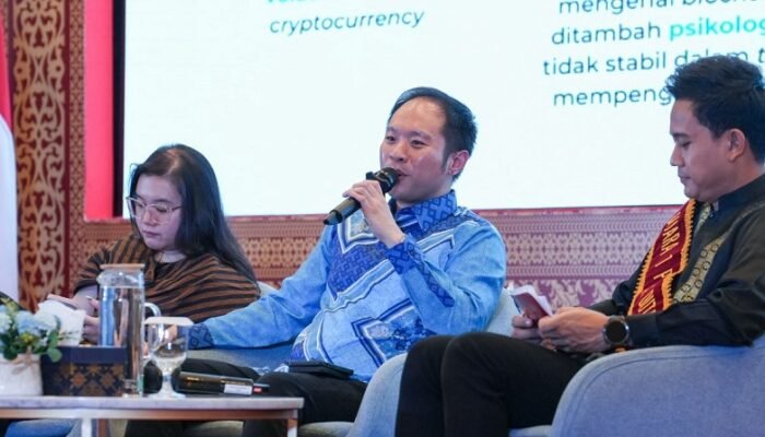 Pasar Kripto Melemah Usai Kebijakan The Fed dan Pertemuan Trump – Xi Jinping