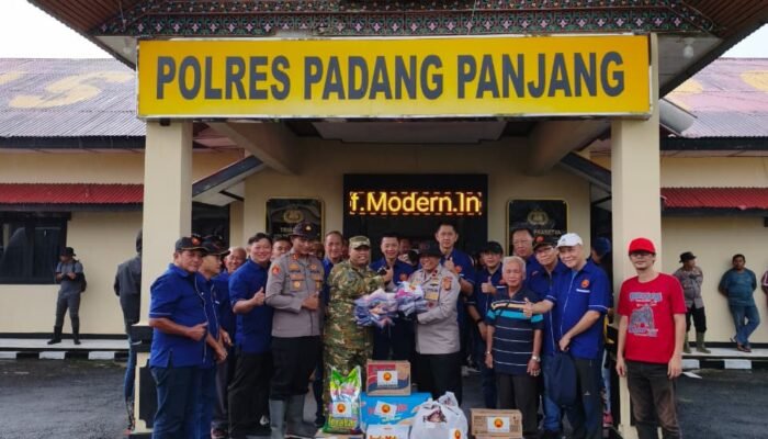 Perjalanan Kemanusiaan Kin Men Riau ke Sumbar