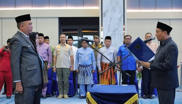 Wawako Pekanbaru Lantik 22 Pejabat Eselon III dan IV