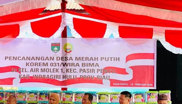 Putra Airmolek, Kasi Intel Korem 031/Wira Bima Hadiri Pencanangan Desa Merah Putih di Inhu