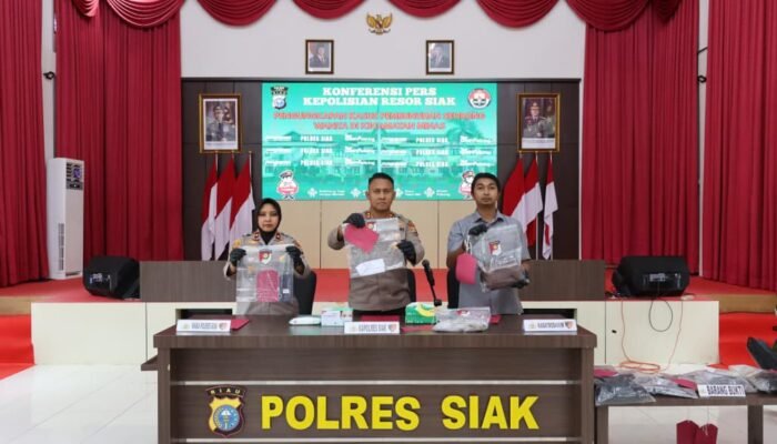Konferensi Pers Polres Siak: Pembunuhan di Minas Berhasil Diungkap