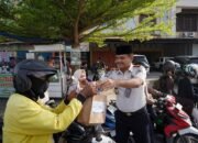 Dukung UMKM Sekitar, Rutan Pekanbaru Bagikan Ratusan Takjil kepada Masyarakat