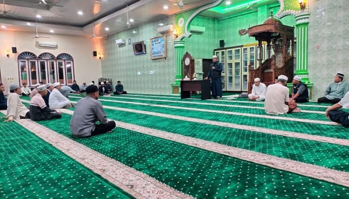 Dalam Hening Subuh, Polri dan Masyarakat Eratkan Silaturahmi Ramadhan. Perkuat Kamtibmas