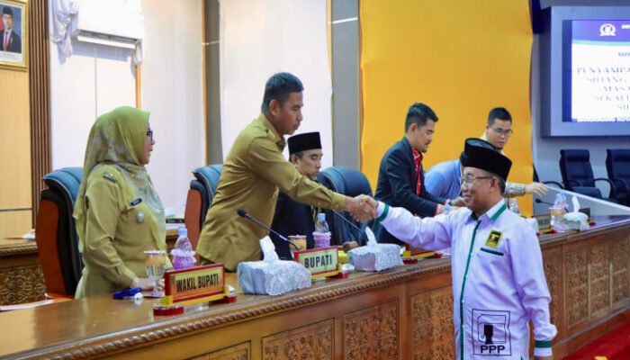 Bupati dan Wakil Bupati Kampar Hadiri Rapat Paripurna Penutupan dan Pembukaan Masa Reses Persidangan I DPRD Kabupaten Kampar