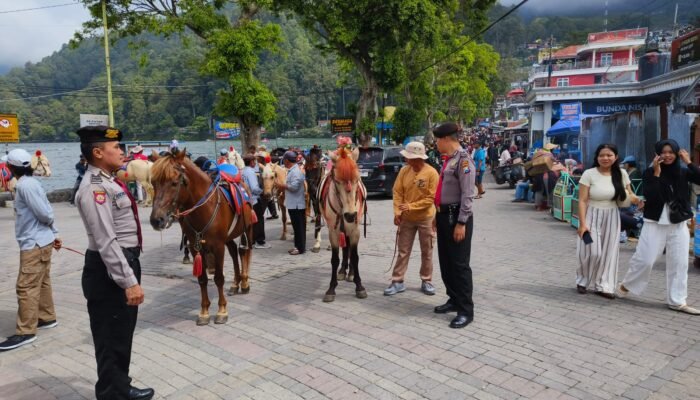 Antisipasi Lonjakan Wisatawan, Polisi Intensifkan Patroli di Telaga Sarangan Pada Idul Adha 2026