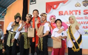 Polri untuk masyarakat, Kapolres Magetan Berbagi Kasih dengan Anak-Anak SLBN Karangrejo
