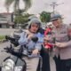 Pengendara Tertib Dapat Hadiah Helm SNI, Polantas Riau Ajak Warga Jadi Pelopor Keselamatan