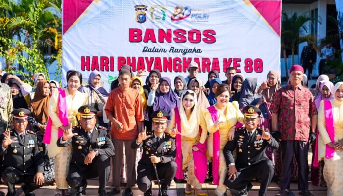 Hari Bhayangkara ke-80, Polres Rokan Hulu Wujudkan ‘Polri untuk Masyarakat’ melalui Bakti Sosial dan Penguatan Sinergi