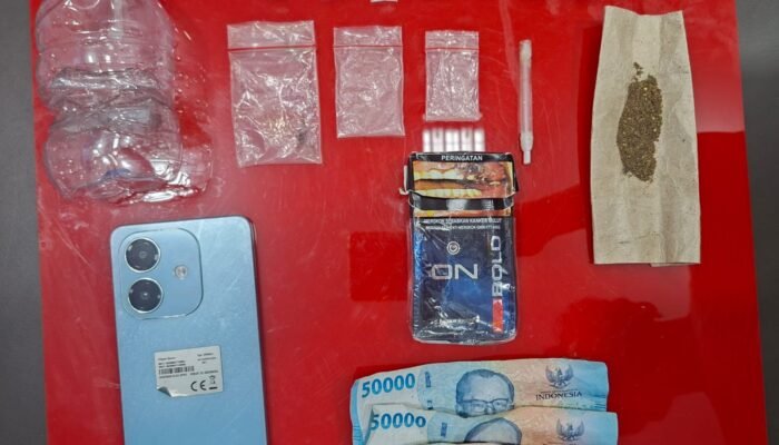 Satresnarkoba Polres Rokan Hulu Ungkap Peredaran Sabu dan Ganja di Kepenuhan Hulu, Dua Pria Diamankan