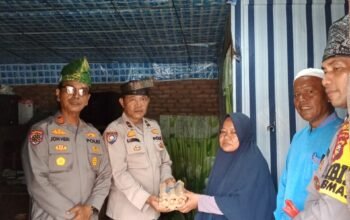 Program JALUR Hadir di Tambusai Tengah, Polsek Tambusai Salurkan Bantuan Sosial untuk Warga