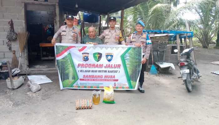 Polsek Tambusai Utara Salurkan Bantuan Sembako untuk Warga Kurang Mampu Lewat Program JALUR
